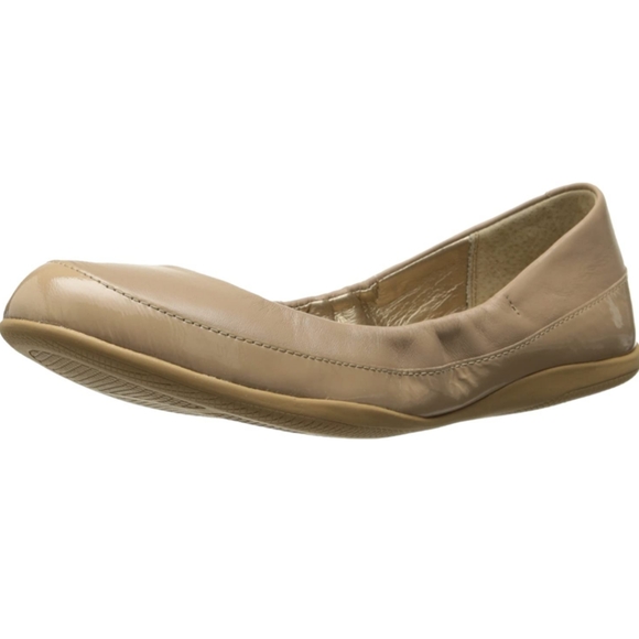 Me Too flats - NEW $70 List - sz 7 - Picture 6 of 8